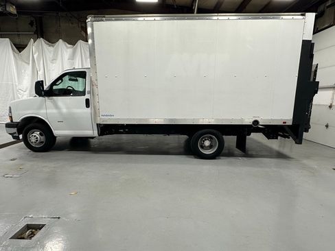 Used 2022 Chevrolet Express 3500 Work Van w/ Power Convenience Package image 4