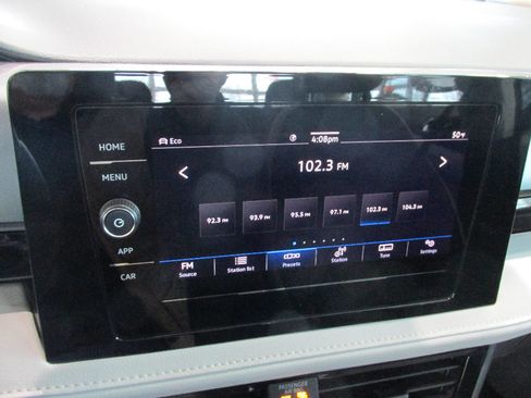 Used 2024 Volkswagen Taos S image 20