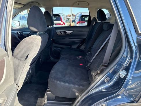 Used 2016 Nissan Rogue S w/ Appearance Package image 17