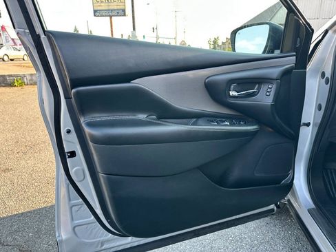 Used 2023 Nissan Murano SL FWD image 10