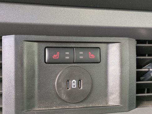 Certified 2024 Ford F250 Lariat w/ Tremor Off-Road Package AWD/4WD image 20