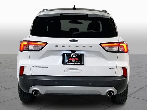 Used 2021 Ford Escape Titanium w/ Titanium Elite Package image 5