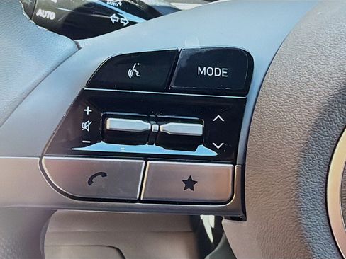 Certified 2026 Hyundai Elantra Sport FWD image 35