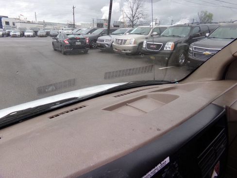 Used 2007 GMC Savana 3500 image 68