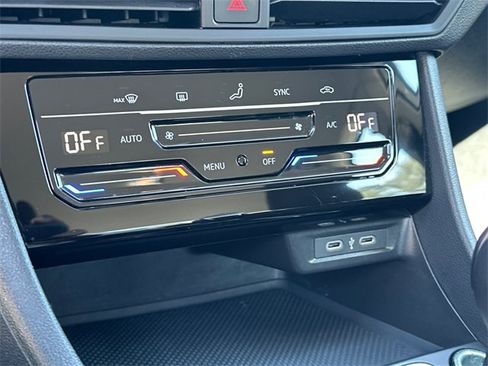 Used 2025 Volkswagen Jetta S image 23