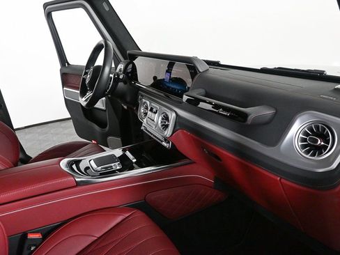 Certified 2025 Mercedes-Benz G 63 AMG 4MATIC image 24