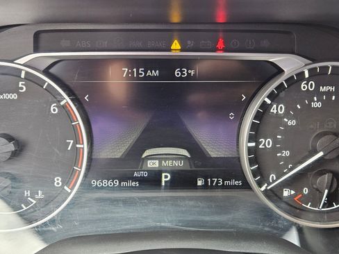 Used 2022 Nissan Rogue SV AWD/4WD image 23