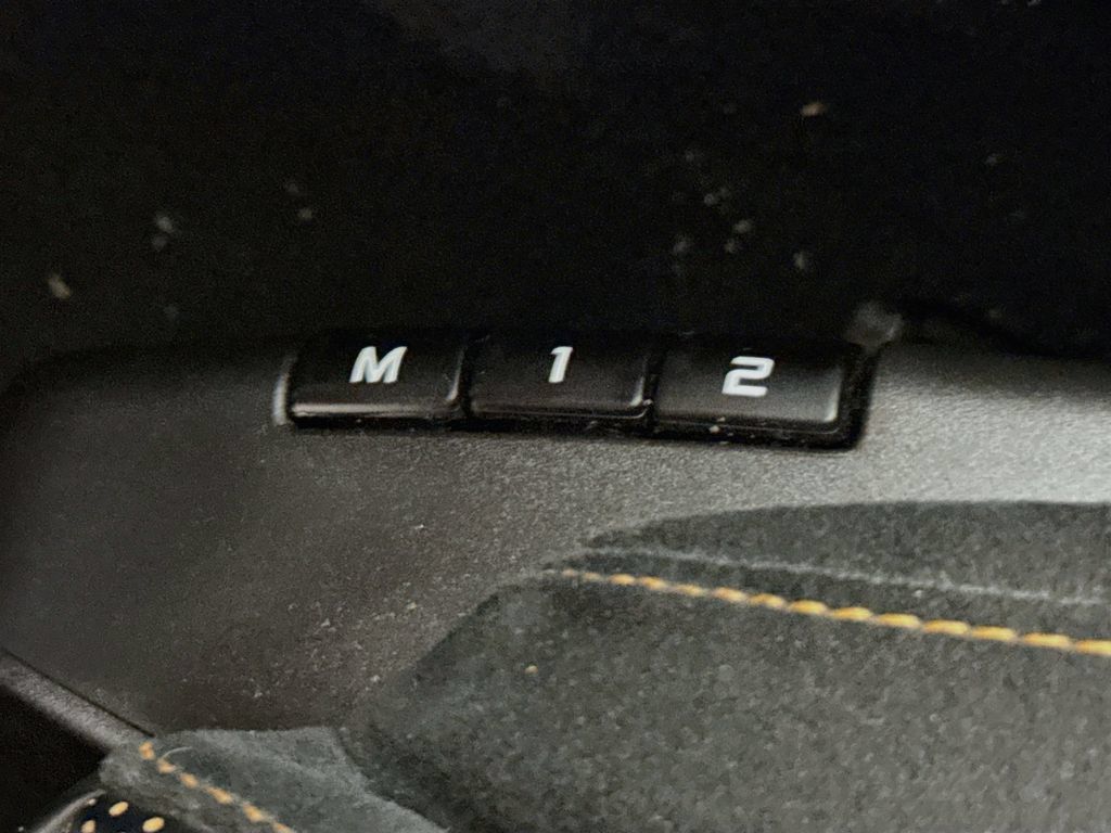 Used 2019 McLaren 570S Coupe RWD image 21