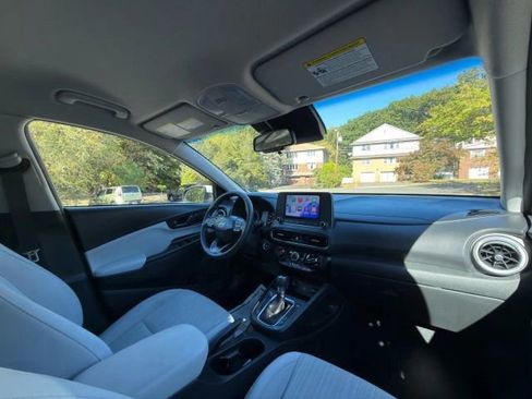 Used 2022 Hyundai Kona SEL image 31