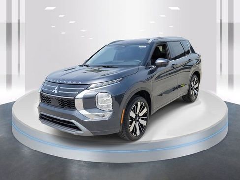 New 2025 Mitsubishi Outlander SEL image 3