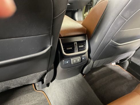 Used 2022 Subaru Outback Touring XT image 28