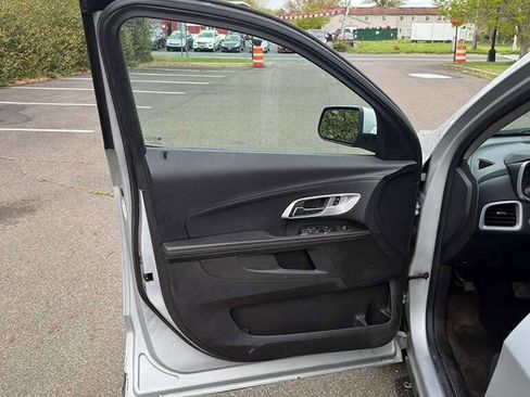 Used 2015 Chevrolet Equinox LT w/ Driver Convenience Package image 18