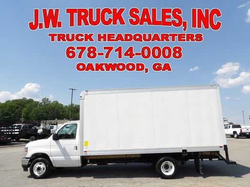 Used 2024 Ford E-450 and Econoline 450 Super Duty w/ Power Windows & Locks Group image 2