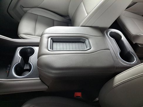 Certified 2024 Chevrolet Tahoe Z71 w/ Luxury Package image 30