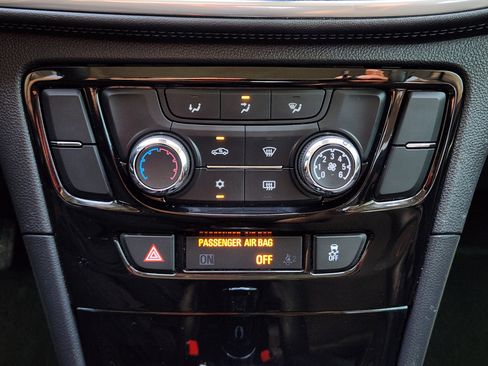 Used 2018 Buick Encore Preferred FWD image 19