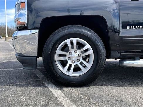 Used 2017 Chevrolet Silverado 1500 LT w/ All Star Edition image 35