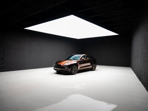 Used 2023 Aston Martin DBX AWD/4WD image 86