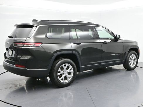 Used 2023 Jeep Grand Cherokee L Limited AWD/4WD image 7