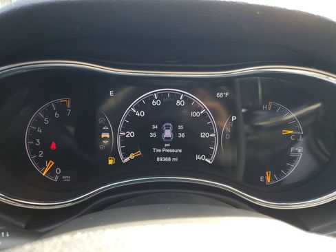 Used 2018 Jeep Grand Cherokee Limited image 24