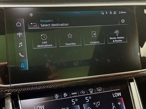 Used 2022 Audi SQ8 Prestige AWD/4WD image 13