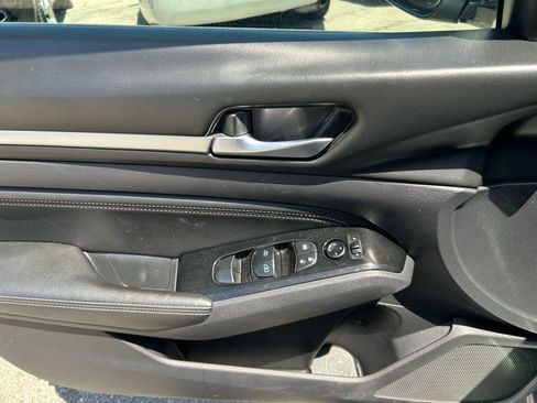 Used 2020 Nissan Altima 2.5 SV FWD image 7