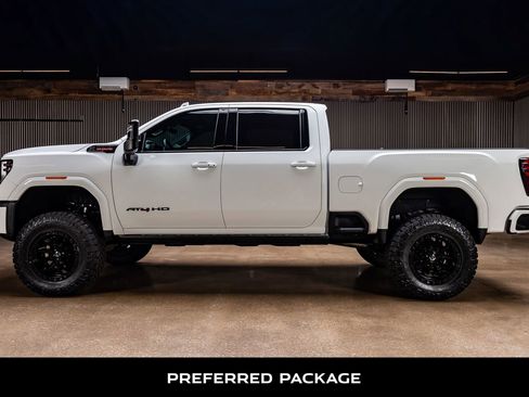 Used 2026 GMC Sierra 2500 AT4 w/ AT4 Premium Plus Package AWD/4WD image 6