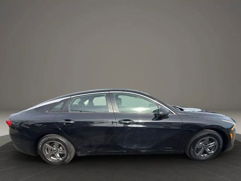 Used 2022 Kia K5 LXS FWD image 4