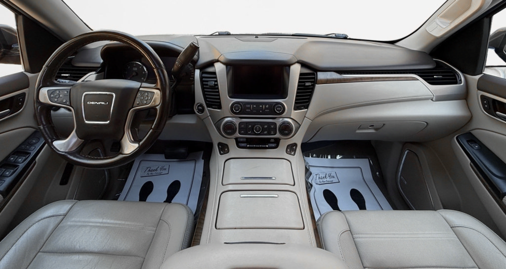Used 2020 GMC Yukon XL Denali AWD/4WD image 16