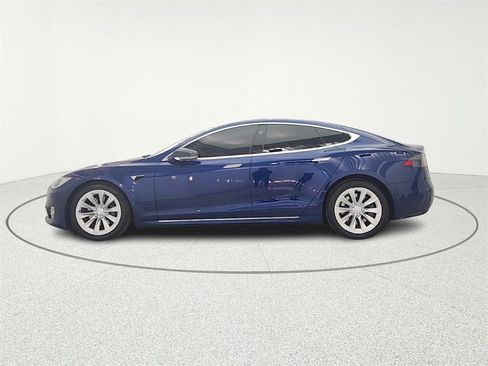 Used 2017 Tesla Model S 75D image 4
