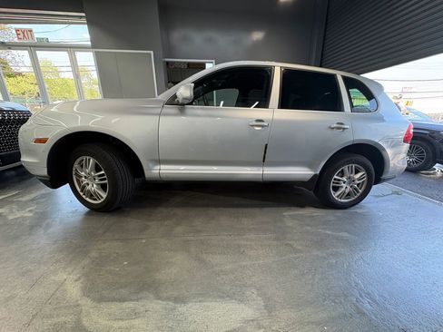 Used 2009 Porsche Cayenne S AWD/4WD image 3