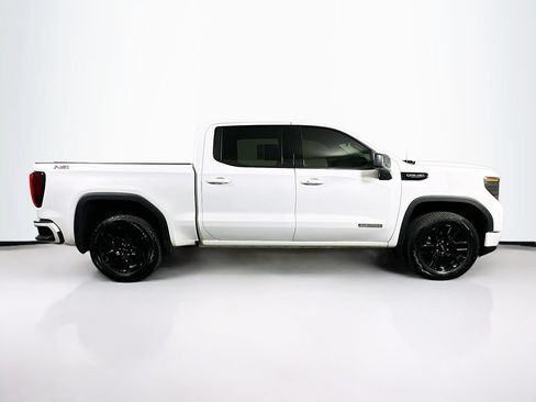 Used 2025 GMC Sierra 1500 Elevation w/ X31 Off-Road Package AWD/4WD image 10