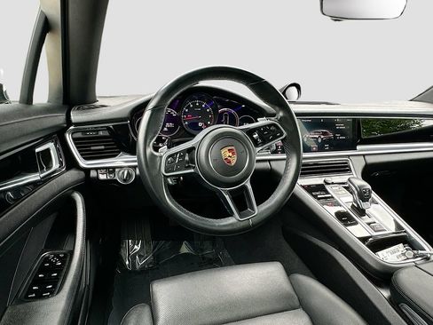 Used 2018 Porsche Panamera 4 Sport Turismo AWD/4WD image 25