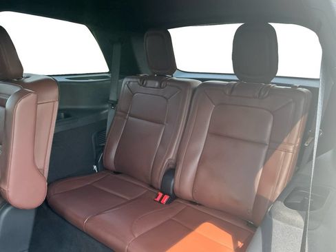 Certified 2026 Lincoln Aviator Reserve AWD/4WD image 21