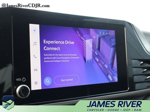 Used 2025 Toyota Camry SE image 32