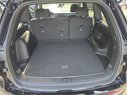 New 2025 Jeep Grand Cherokee Laredo X image 13