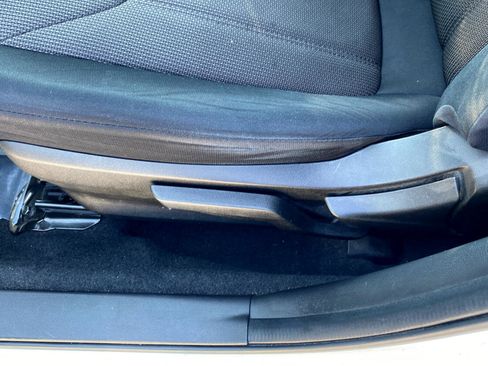 Used 2020 Subaru Crosstrek 2.0i image 15