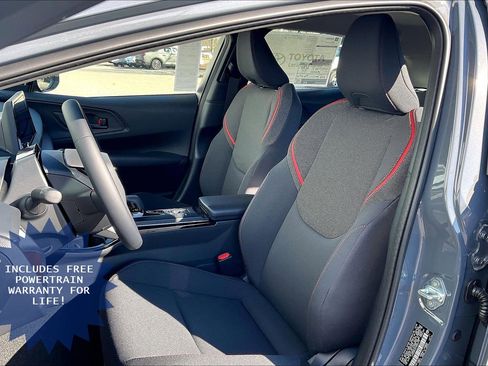New 2026 Toyota Prius Plug-In Hybrid FWD image 11