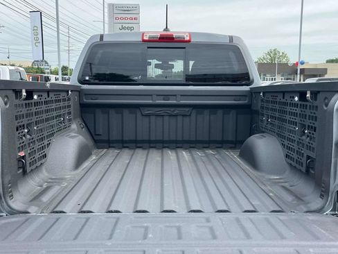Used 2019 Chevrolet Colorado ZR2 w/ Colorado ZR2 Bison Edition AWD/4WD image 19