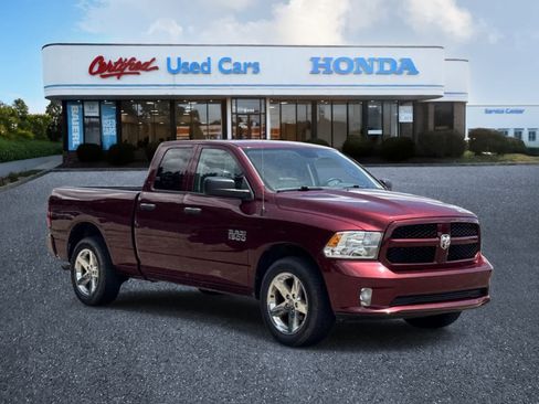 Used 2018 RAM 1500 Express w/ Express Value Package AWD/4WD image 7