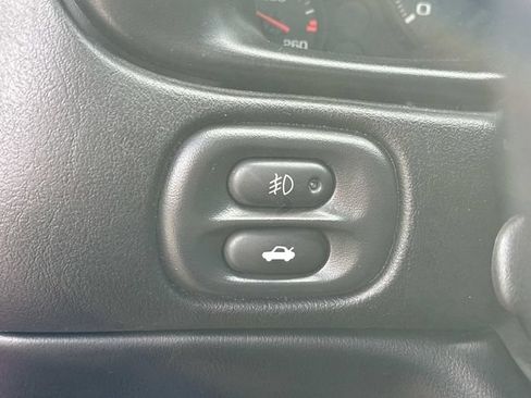 Used 2001 Chevrolet Corvette Coupe w/ Preferred Equipment Group1 RWD image 14