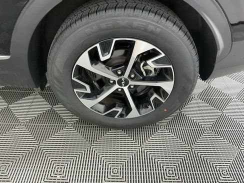 Used 2023 Kia Sportage EX AWD/4WD image 18