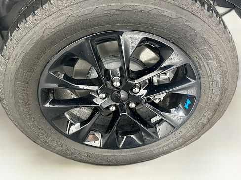 Used 2022 Jeep Wrangler Sahara w/ Cold Weather Group image 11