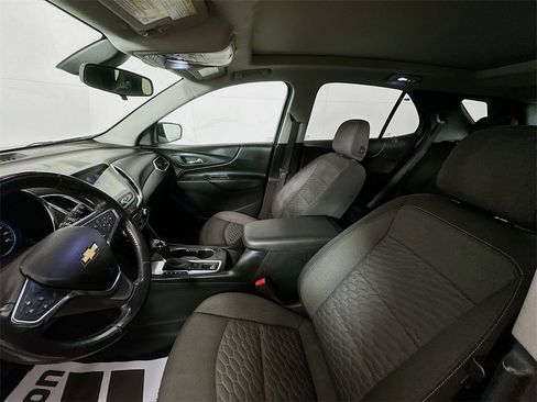 Used 2019 Chevrolet Equinox LT w/ Sun & Navigation Package image 22