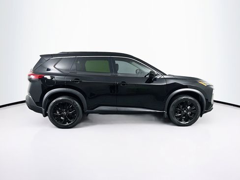 Used 2023 Nissan Rogue SV w/ SV Premium B Package image 10