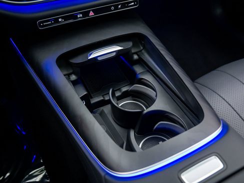 Used 2025 Mercedes-Benz E 450 4MATIC Sedan image 31