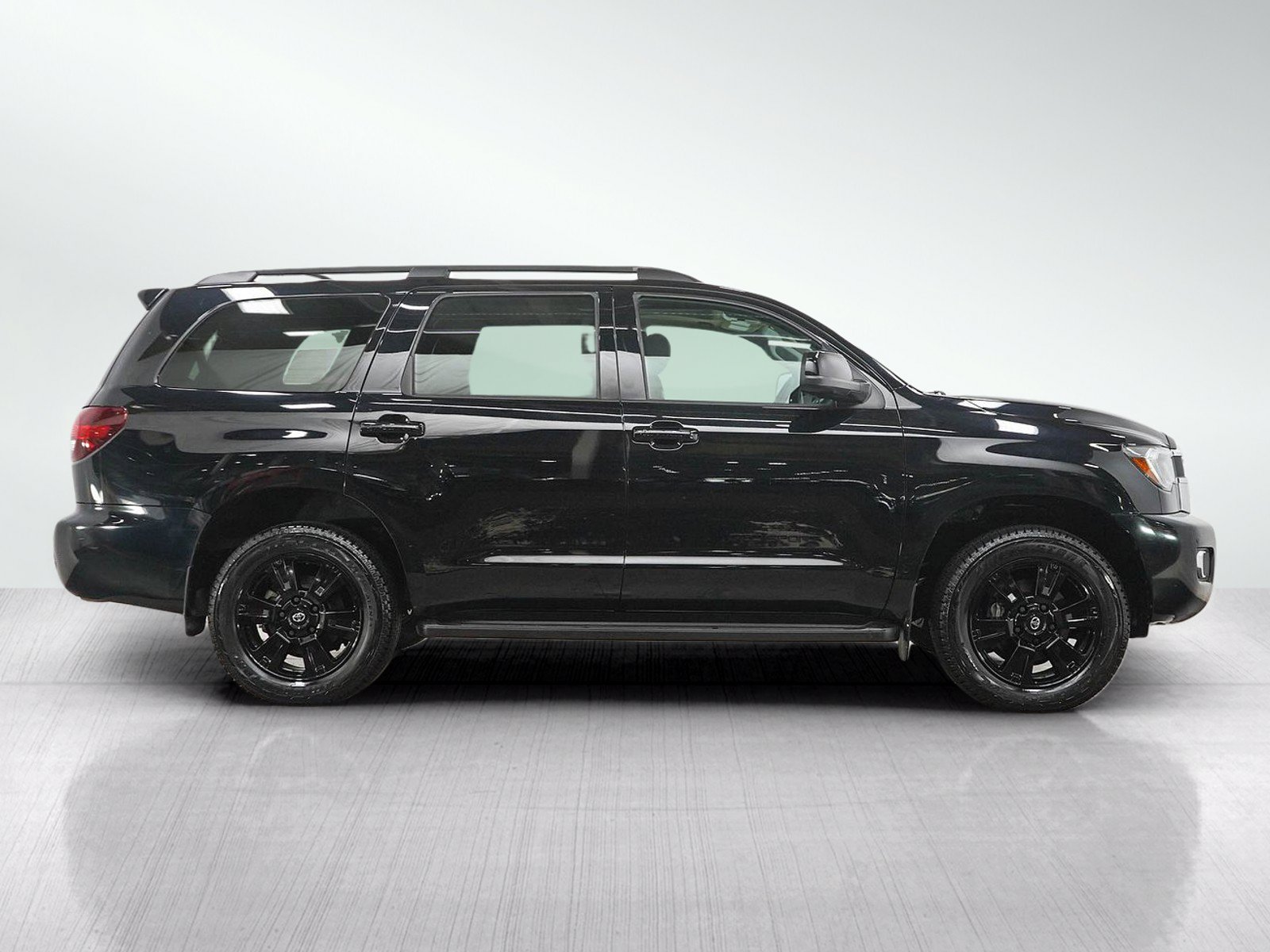 Used 2022 Toyota Sequoia TRD Sport AWD/4WD image 6