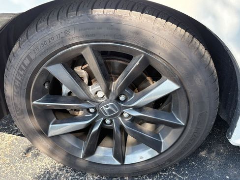 Used 2020 Honda Civic EX image 12