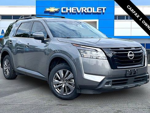 Used 2022 Nissan Pathfinder SV w/ SV Black Package FWD image 1