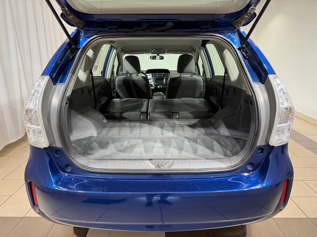 Used 2012 Toyota Prius V Three FWD image 12