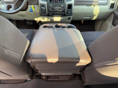 Used 2018 RAM 1500 Big Horn image 40